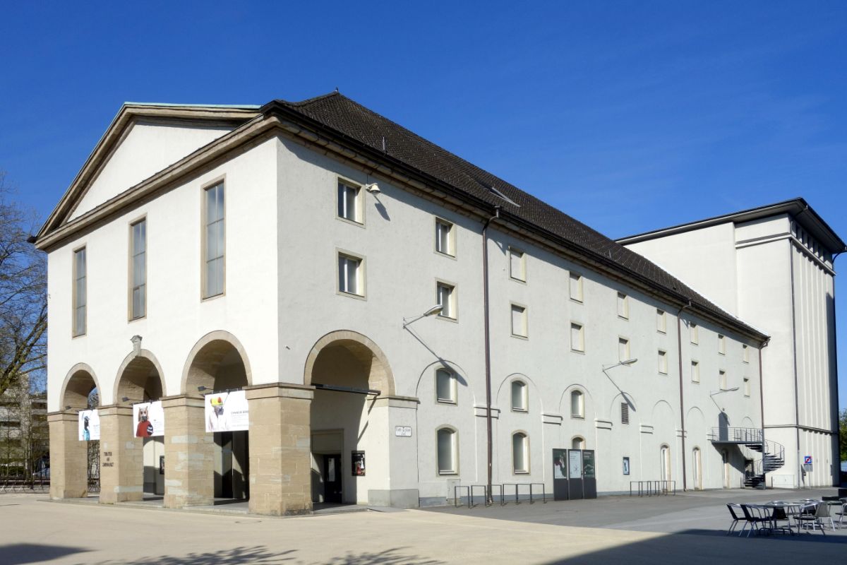 Theater am Kornmarkt, Spielort des Vorarlberger Landestheaters - Eispavillon am See