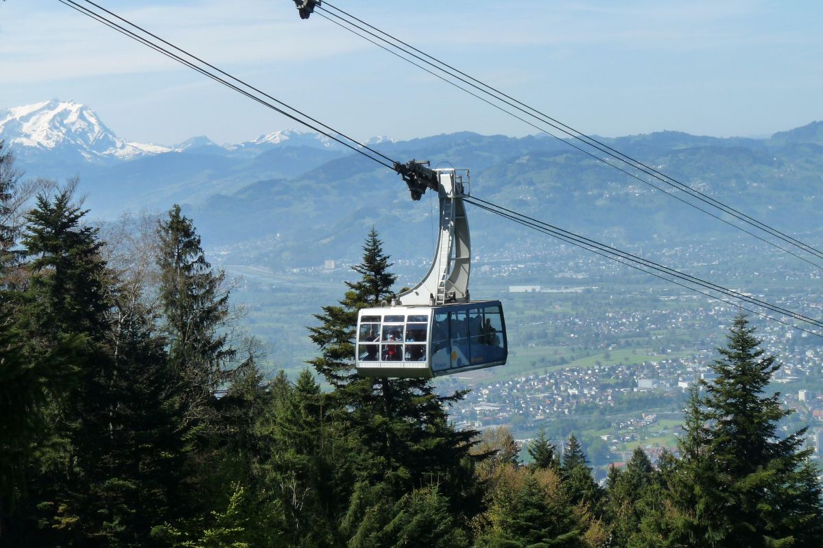 Pfänderbahn cable car above Bregenz - Eispavillon am See