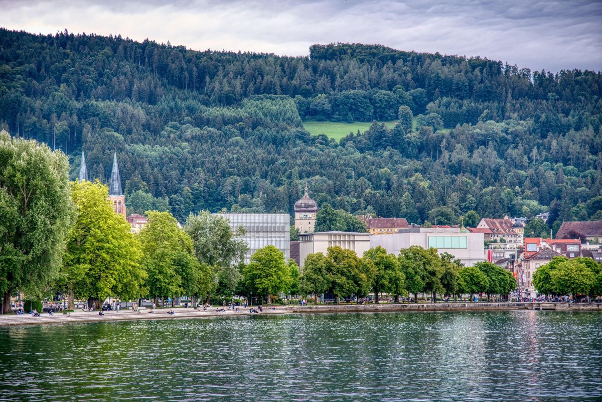 Bregenzer Seeufer mit vorarlberg museum - Eispavillon am See